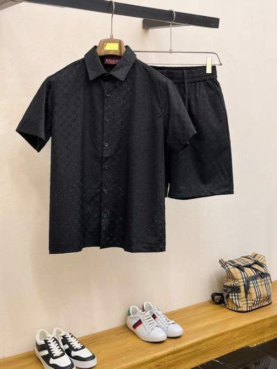 Picture of Gucci Shirt Pant Suits _SKUGucciM-3XL25cx12221741